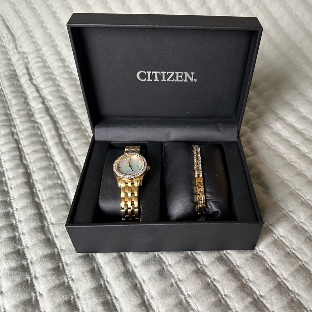Ladies Citizen Eco-Drive Watch and Bracelet Set